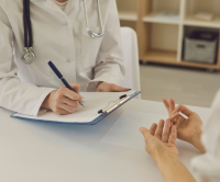 A Safety SMT é especialista no desenvolvimento do PCMSO, garantindo programas completos e adaptados às exigências da NR-07, com foco na proteção da saúde dos colaboradores e conformidade legal.

O PCMSO inclui:


	Exames admissionais, periódicos, de retorno ao trabalho, mudança de função e demissionais
	Exames complementares conforme exposição a riscos
	Relatórios claros, confiáveis e práticos para auxiliar a gestão da saúde ocupacional


Com abrangência nacional, padronização de atendimentos e equipe multiprofissional, a Safety SMT assegura que todas as unidades recebam o mesmo nível de qualidade, tornando a gestão mais simples, econ&ocirc;mica e eficiente.

Solicite seu programa PCMSO e garanta saúde, conformidade e tranquilidade para sua empresa. Fale com a Safety SMT!
